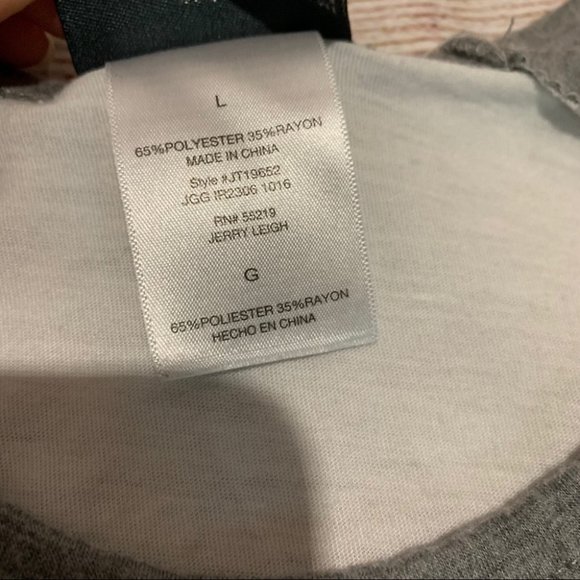 EUC•Harry Potter “Ollivanders” 3/4 Tee - Picture 4 of 9